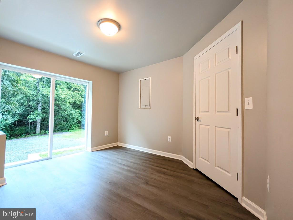 1032 DEAL PL, AMISSVILLE, Virginia 20106, 3 Bedrooms Bedrooms, ,2 BathroomsBathrooms,Residential,For sale,1032 DEAL PL,VACU2011048 MLS # VACU2011048