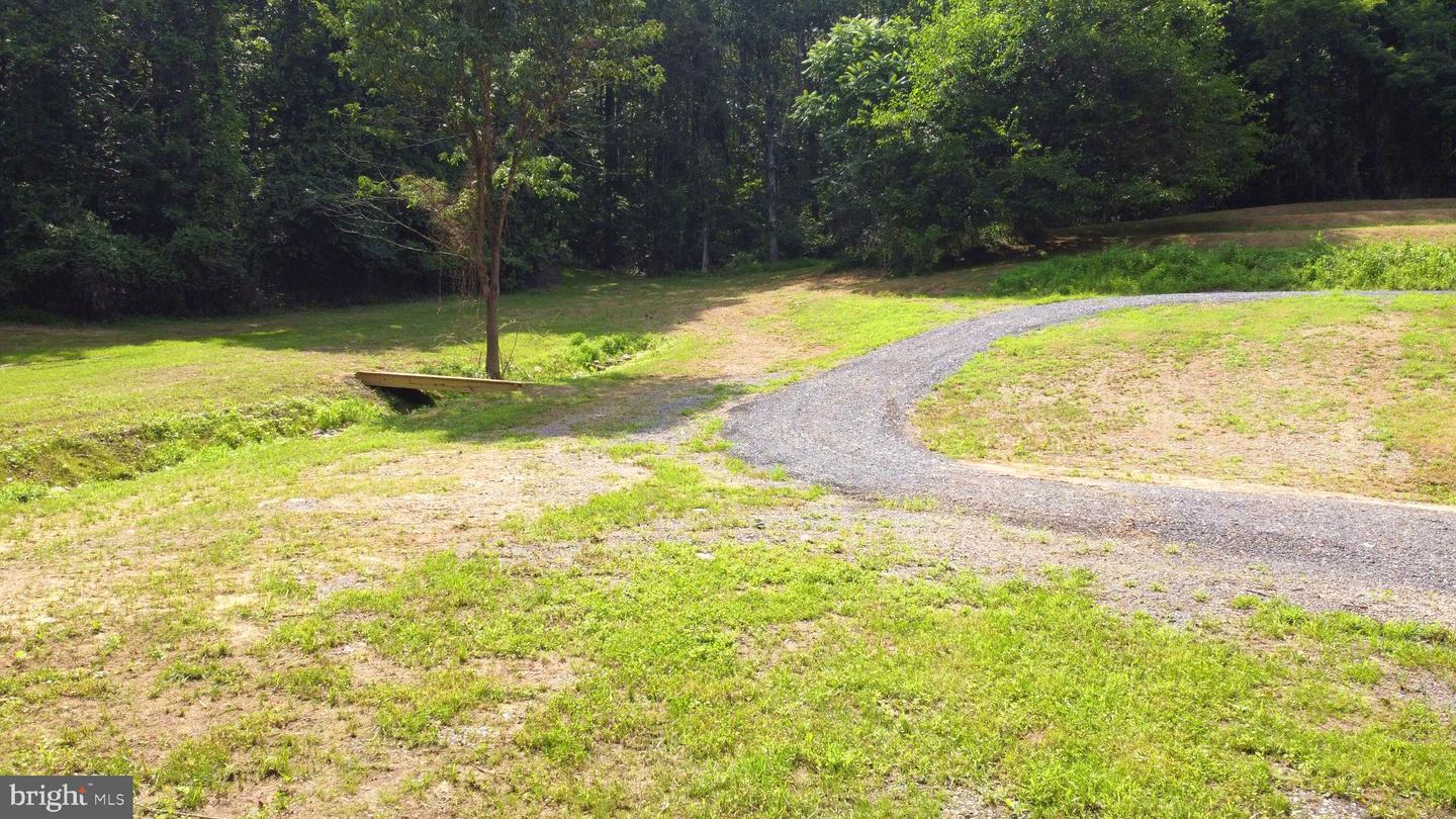 1032 DEAL PL, AMISSVILLE, Virginia 20106, 3 Bedrooms Bedrooms, ,2 BathroomsBathrooms,Residential,For sale,1032 DEAL PL,VACU2011048 MLS # VACU2011048