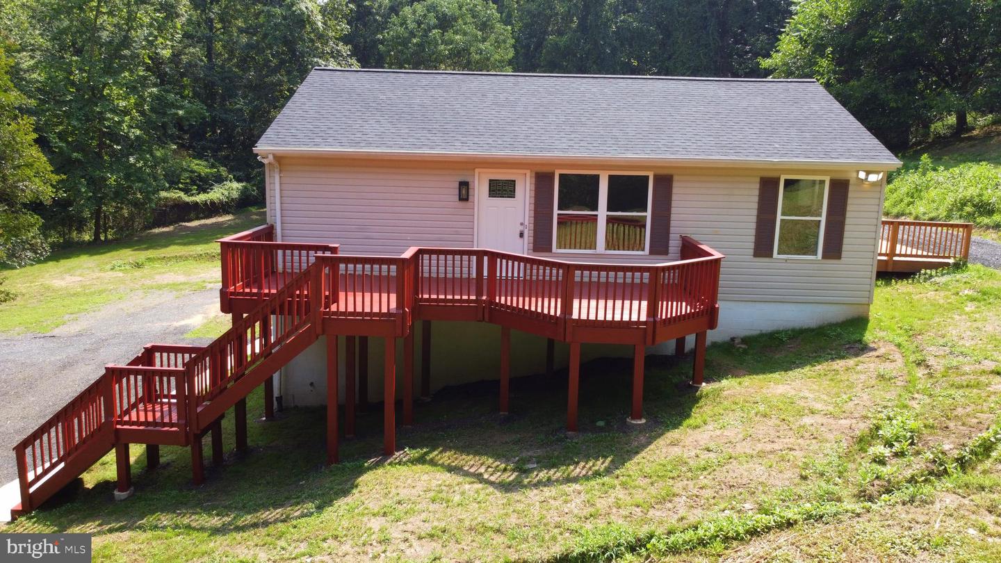 1032 DEAL PL, AMISSVILLE, Virginia 20106, 3 Bedrooms Bedrooms, ,2 BathroomsBathrooms,Residential,For sale,1032 DEAL PL,VACU2011048 MLS # VACU2011048
