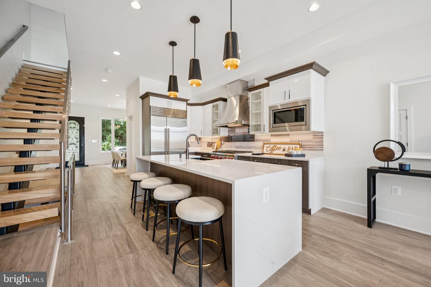 3550 WHITEHAVEN PKWY NW, WASHINGTON, District Of Columbia 20007, 5 Bedrooms Bedrooms, ,5 BathroomsBathrooms,Residential,For sale,3550 WHITEHAVEN PKWY NW,DCDC2211600 MLS # DCDC2211600