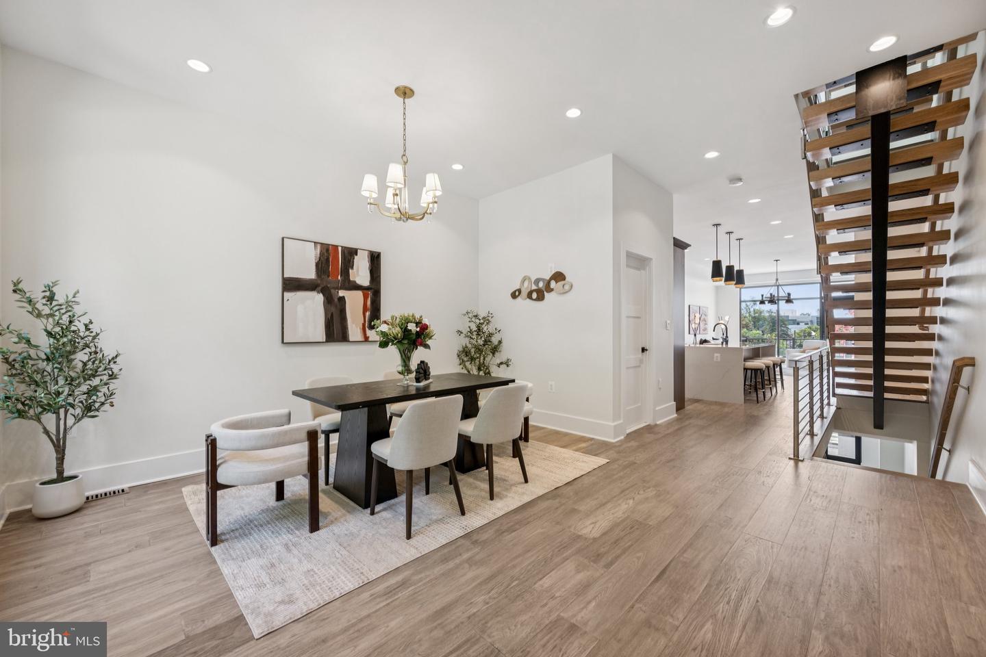 3550 WHITEHAVEN PKWY NW, WASHINGTON, District Of Columbia 20007, 5 Bedrooms Bedrooms, ,5 BathroomsBathrooms,Residential,For sale,3550 WHITEHAVEN PKWY NW,DCDC2211600 MLS # DCDC2211600