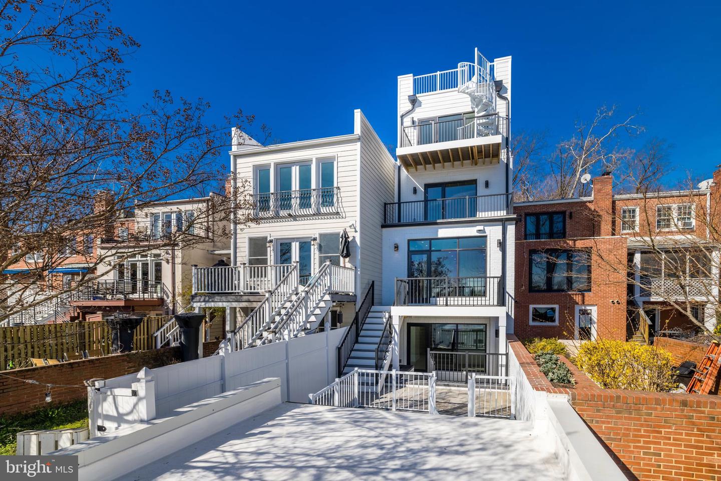 3550 WHITEHAVEN PKWY NW, WASHINGTON, District Of Columbia 20007, 5 Bedrooms Bedrooms, ,5 BathroomsBathrooms,Residential,For sale,3550 WHITEHAVEN PKWY NW,DCDC2211600 MLS # DCDC2211600