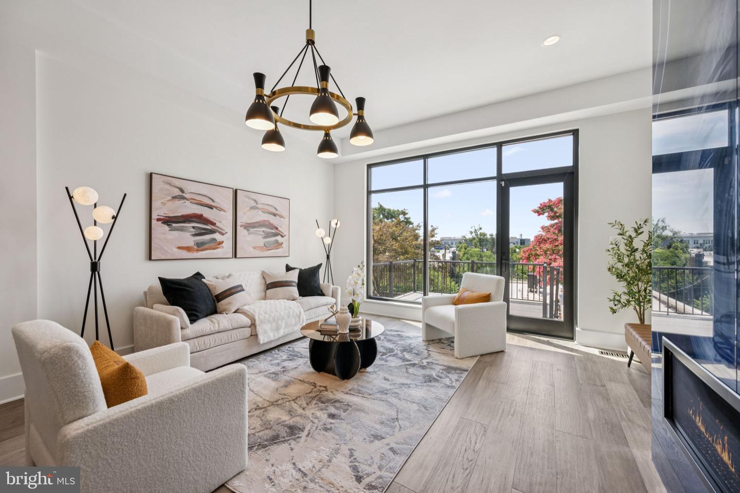3550 WHITEHAVEN PKWY NW, WASHINGTON, District Of Columbia 20007, 5 Bedrooms Bedrooms, ,5 BathroomsBathrooms,Residential,For sale,3550 WHITEHAVEN PKWY NW,DCDC2211600 MLS # DCDC2211600