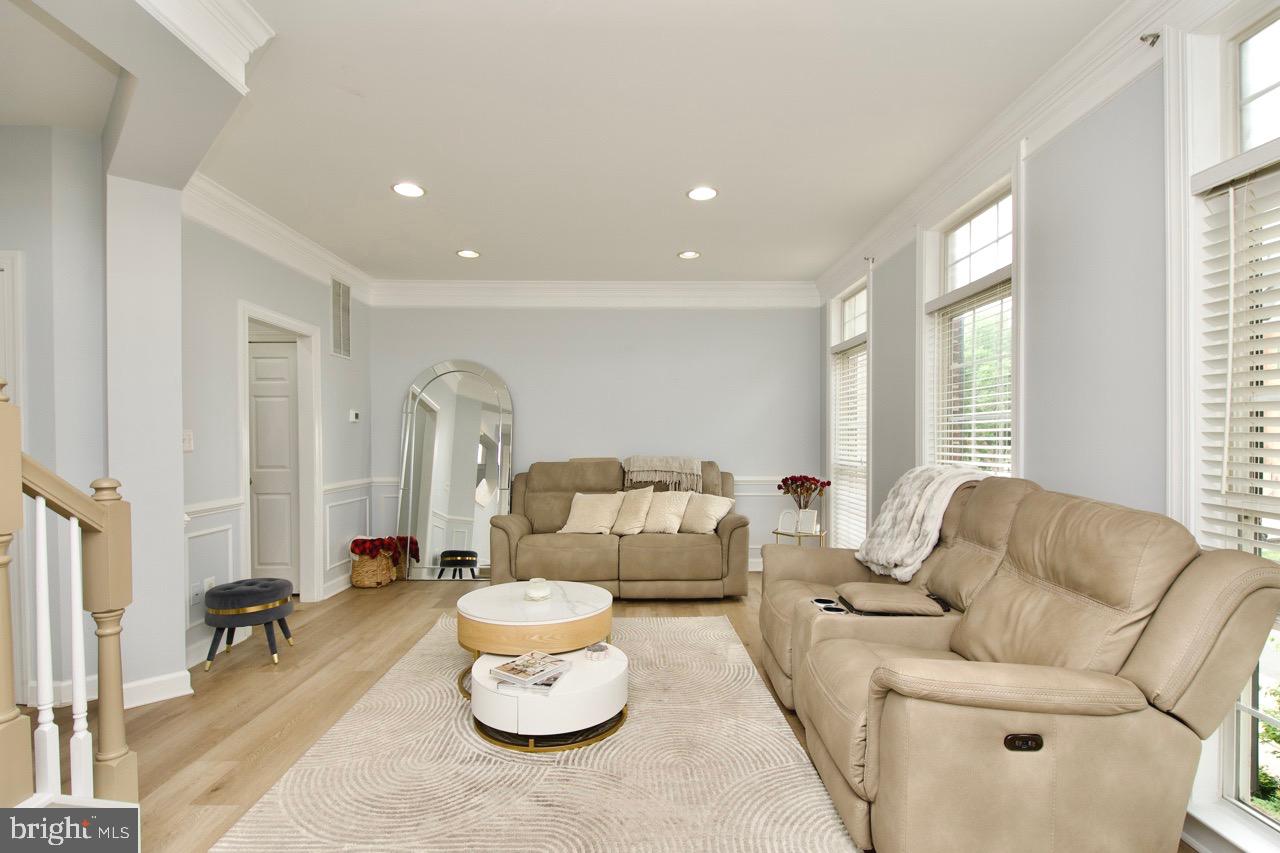 613 BATTERY TER NE, LEESBURG, Virginia 20176, 3 Bedrooms Bedrooms, ,3 BathroomsBathrooms,Residential,For sale,613 BATTERY TER NE,VALO2102958 MLS # VALO2102958