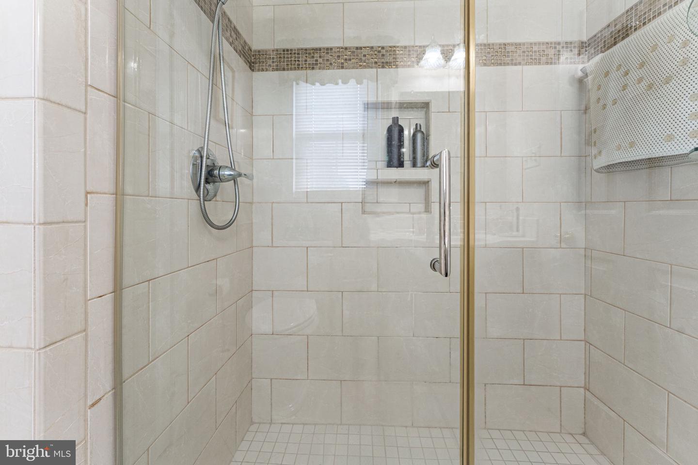 727 BRIZENDINE LN, DUNNSVILLE, Virginia 22454, 3 Bedrooms Bedrooms, 9 Rooms Rooms,2 BathroomsBathrooms,Residential,For sale,727 BRIZENDINE LN,VAES2000946 MLS # VAES2000946