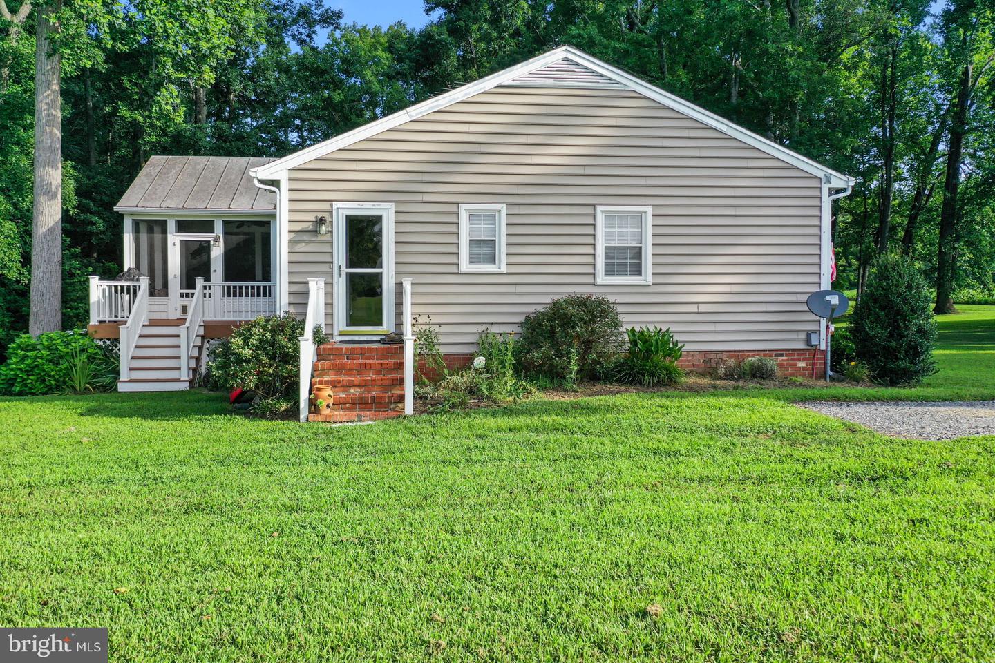 727 BRIZENDINE LN, DUNNSVILLE, Virginia 22454, 3 Bedrooms Bedrooms, 9 Rooms Rooms,2 BathroomsBathrooms,Residential,For sale,727 BRIZENDINE LN,VAES2000946 MLS # VAES2000946