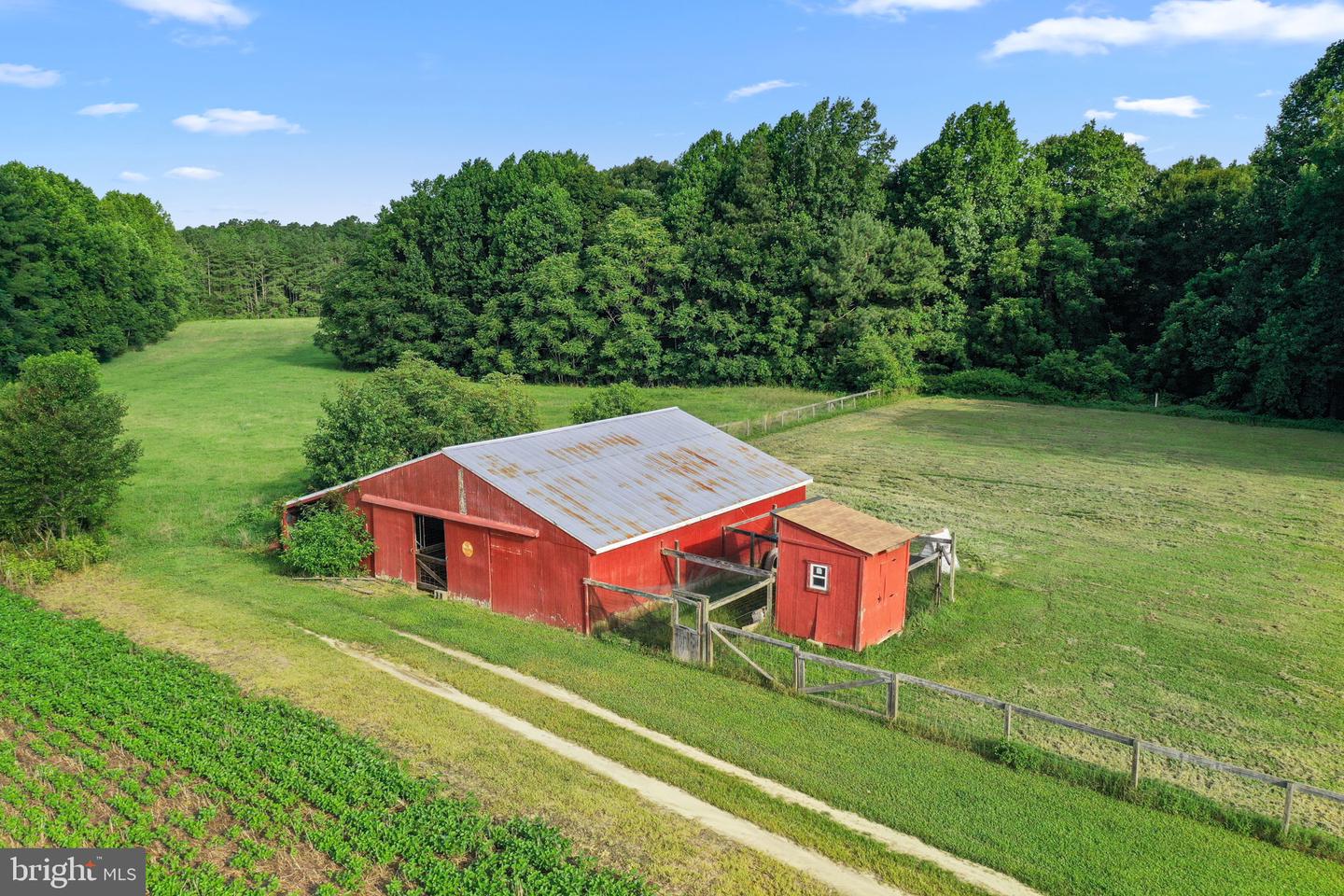 727 BRIZENDINE LN, DUNNSVILLE, Virginia 22454, 3 Bedrooms Bedrooms, 9 Rooms Rooms,2 BathroomsBathrooms,Residential,For sale,727 BRIZENDINE LN,VAES2000946 MLS # VAES2000946