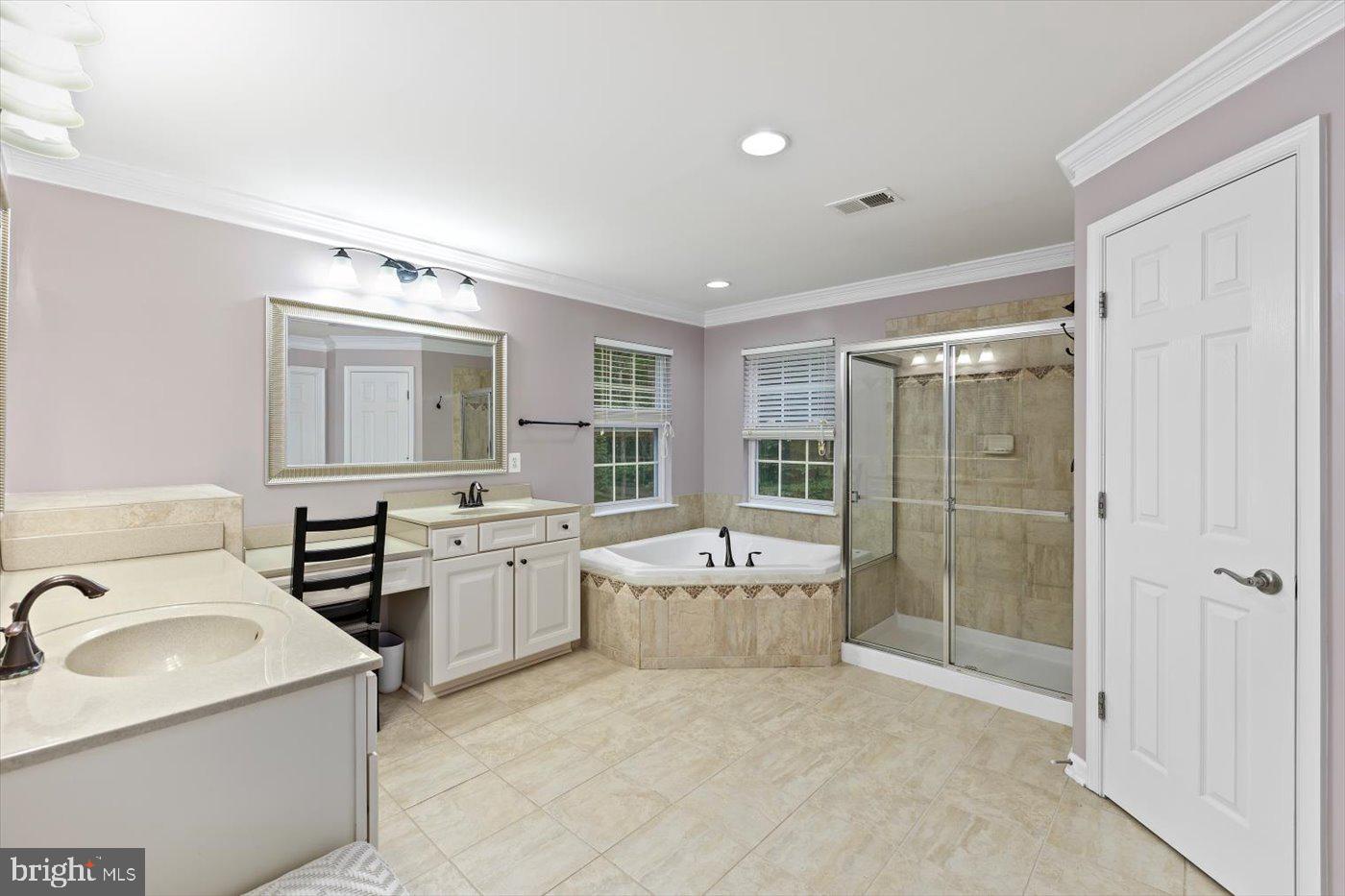 7802 LYNDHURST CT, SPOTSYLVANIA, Virginia 22553, 4 Bedrooms Bedrooms, ,4 BathroomsBathrooms,Residential,For sale,7802 LYNDHURST CT,VASP2034868 MLS # VASP2034868