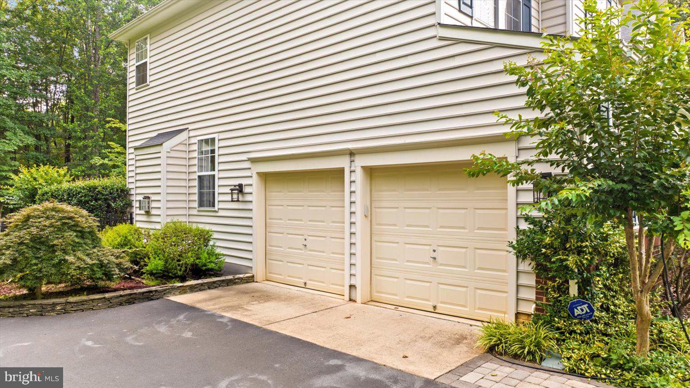 7802 LYNDHURST CT, SPOTSYLVANIA, Virginia 22553, 4 Bedrooms Bedrooms, ,4 BathroomsBathrooms,Residential,For sale,7802 LYNDHURST CT,VASP2034868 MLS # VASP2034868