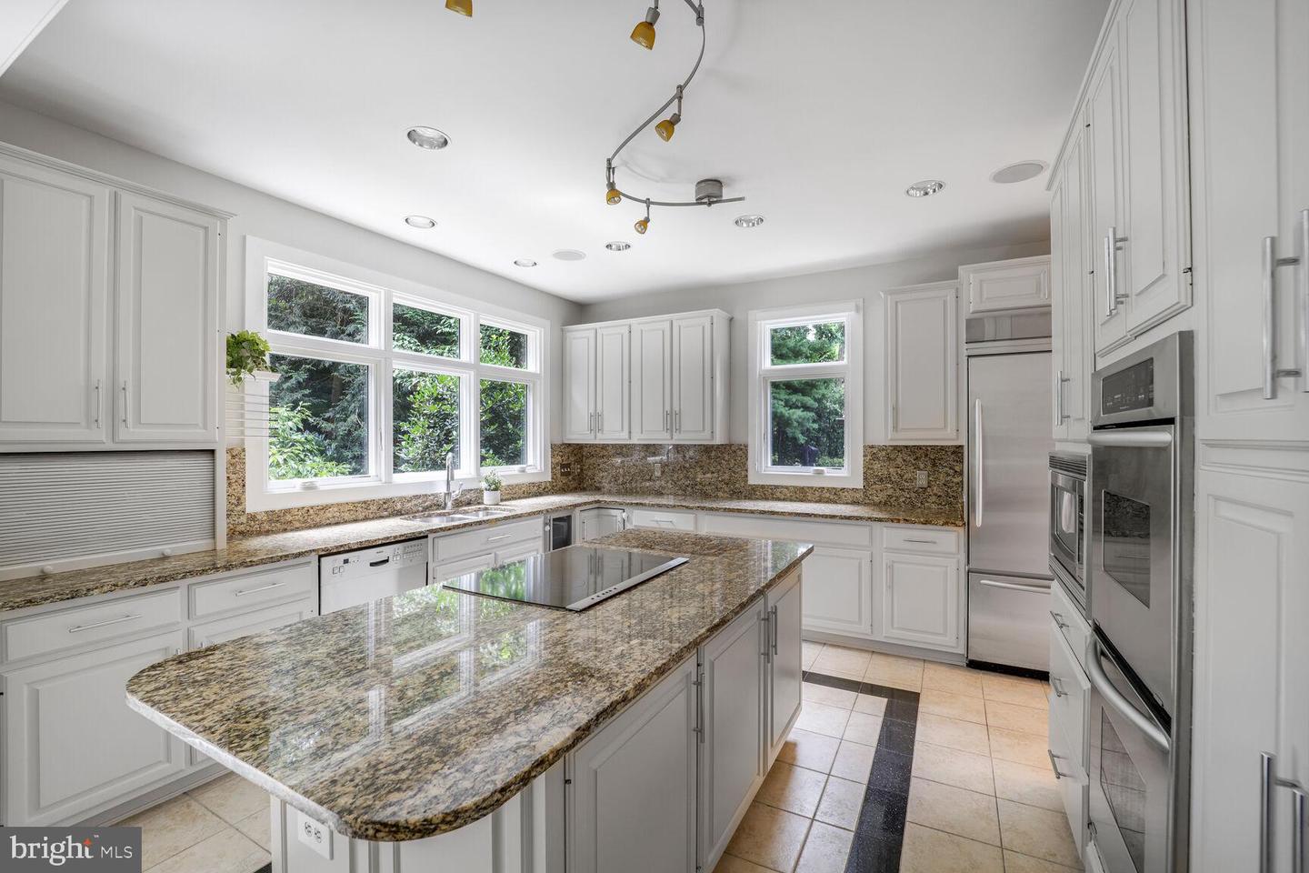 3121 ARIZONA AVE NW, WASHINGTON, District Of Columbia 20016, 5 Bedrooms Bedrooms, ,4 BathroomsBathrooms,Residential,For sale,3121 ARIZONA AVE NW,DCDC2211544 MLS # DCDC2211544