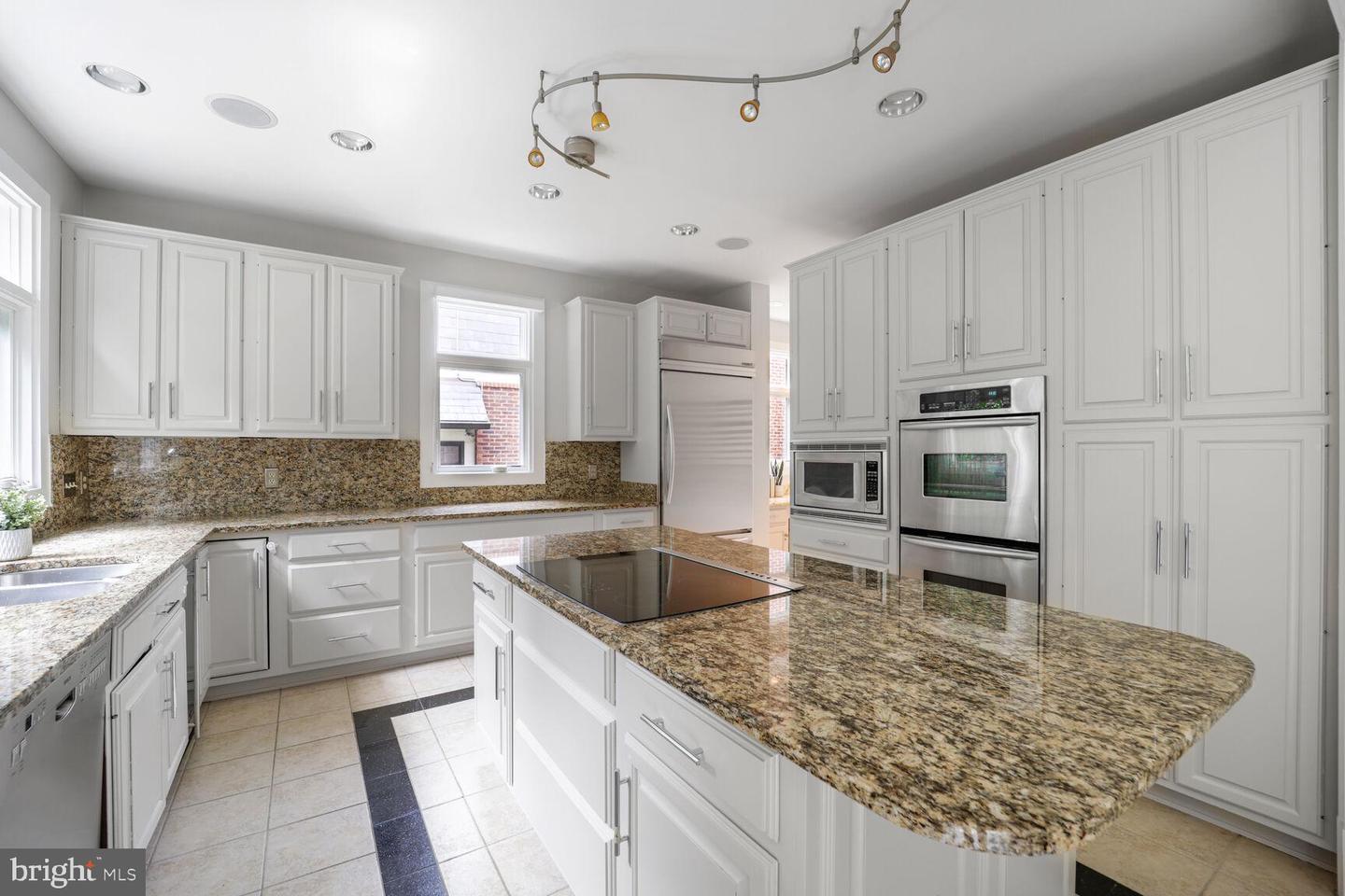 3121 ARIZONA AVE NW, WASHINGTON, District Of Columbia 20016, 5 Bedrooms Bedrooms, ,4 BathroomsBathrooms,Residential,For sale,3121 ARIZONA AVE NW,DCDC2211544 MLS # DCDC2211544