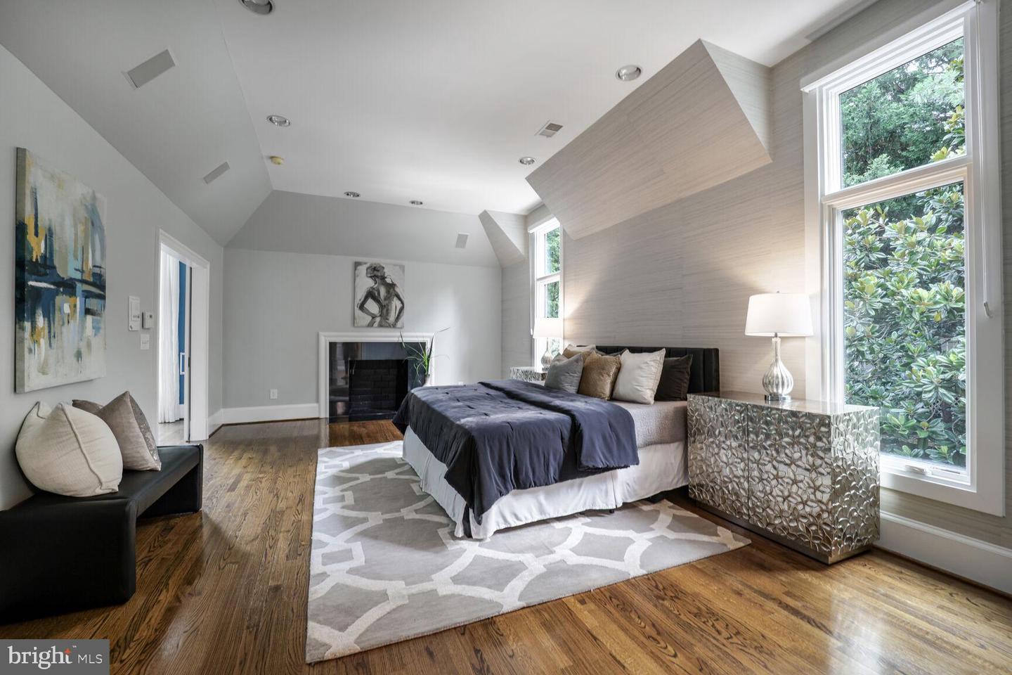 3121 ARIZONA AVE NW, WASHINGTON, District Of Columbia 20016, 5 Bedrooms Bedrooms, ,4 BathroomsBathrooms,Residential,For sale,3121 ARIZONA AVE NW,DCDC2211544 MLS # DCDC2211544