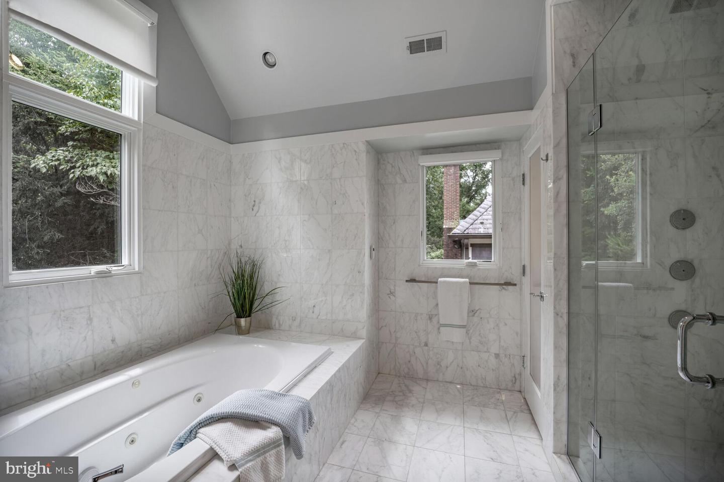 3121 ARIZONA AVE NW, WASHINGTON, District Of Columbia 20016, 5 Bedrooms Bedrooms, ,4 BathroomsBathrooms,Residential,For sale,3121 ARIZONA AVE NW,DCDC2211544 MLS # DCDC2211544