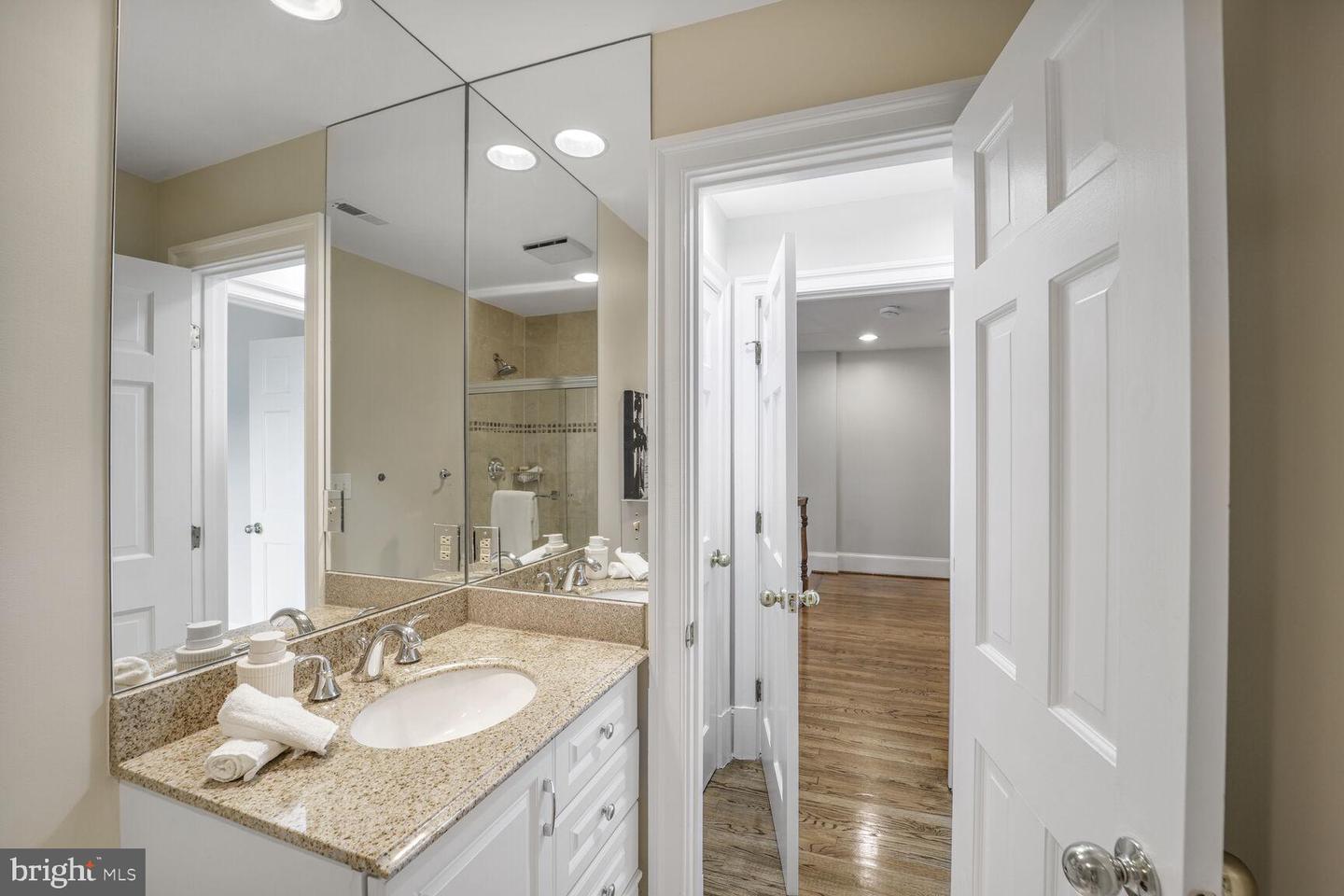 3121 ARIZONA AVE NW, WASHINGTON, District Of Columbia 20016, 5 Bedrooms Bedrooms, ,4 BathroomsBathrooms,Residential,For sale,3121 ARIZONA AVE NW,DCDC2211544 MLS # DCDC2211544