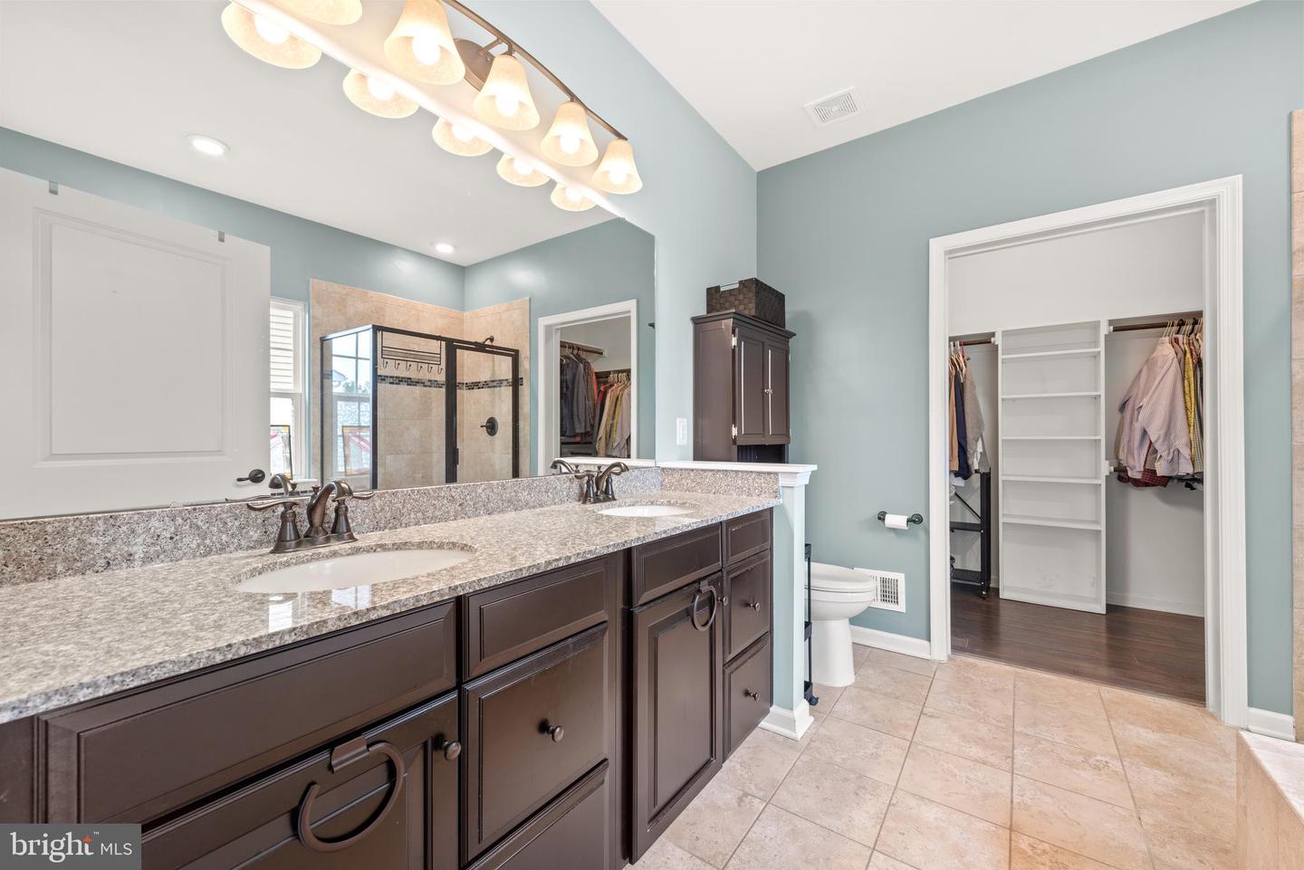 144 SKIPPER DR, LAKE FREDERICK, Virginia 22630, 3 Bedrooms Bedrooms, ,3 BathroomsBathrooms,Residential,For sale,144 SKIPPER DR,VAFV2035584 MLS # VAFV2035584