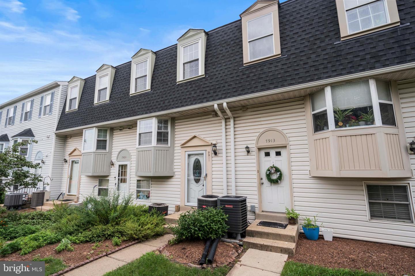 7911 HUGH MULLEN DR, MANASSAS, Virginia 20109, 3 Bedrooms Bedrooms, ,1 BathroomBathrooms,Residential,For sale,7911 HUGH MULLEN DR,VAPW2099764 MLS # VAPW2099764