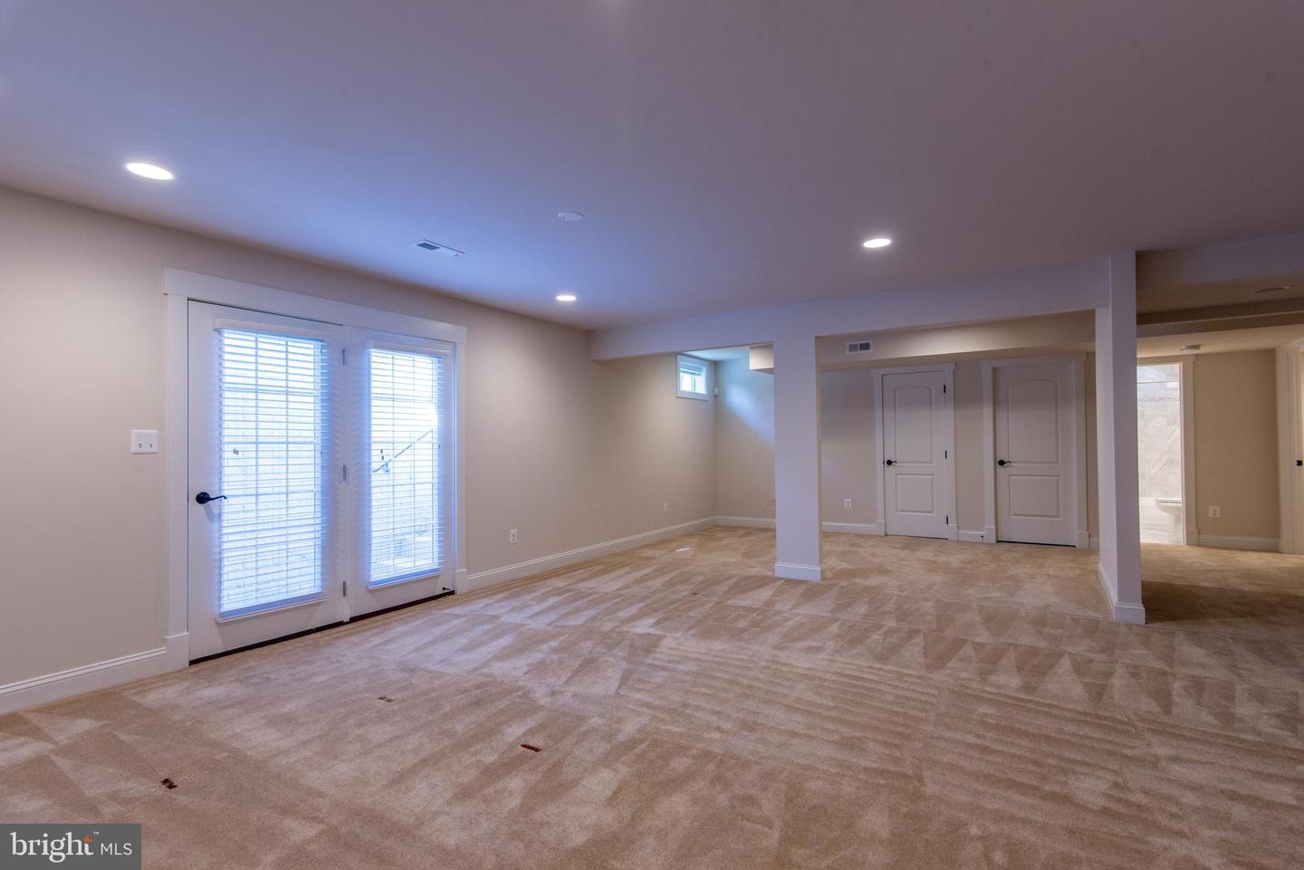 3209 GARY CT, FALLS CHURCH, Virginia 22042, 5 Bedrooms Bedrooms, ,5 BathroomsBathrooms,Residential,For sale,3209 GARY CT,VAFX2256910 MLS # VAFX2256910