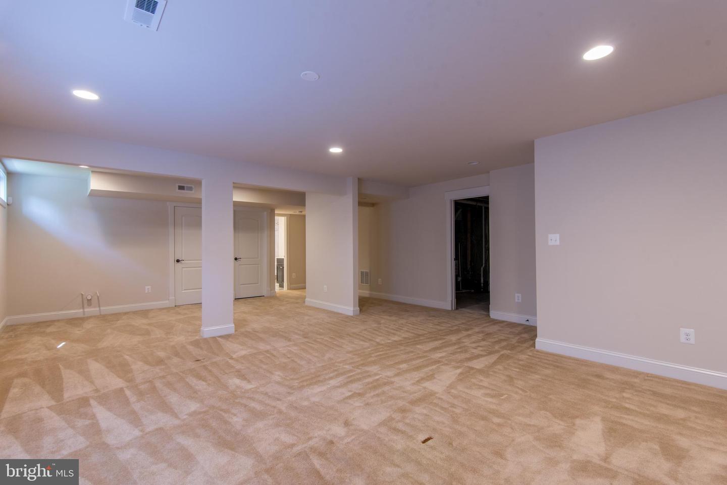 3209 GARY CT, FALLS CHURCH, Virginia 22042, 5 Bedrooms Bedrooms, ,5 BathroomsBathrooms,Residential,For sale,3209 GARY CT,VAFX2256910 MLS # VAFX2256910
