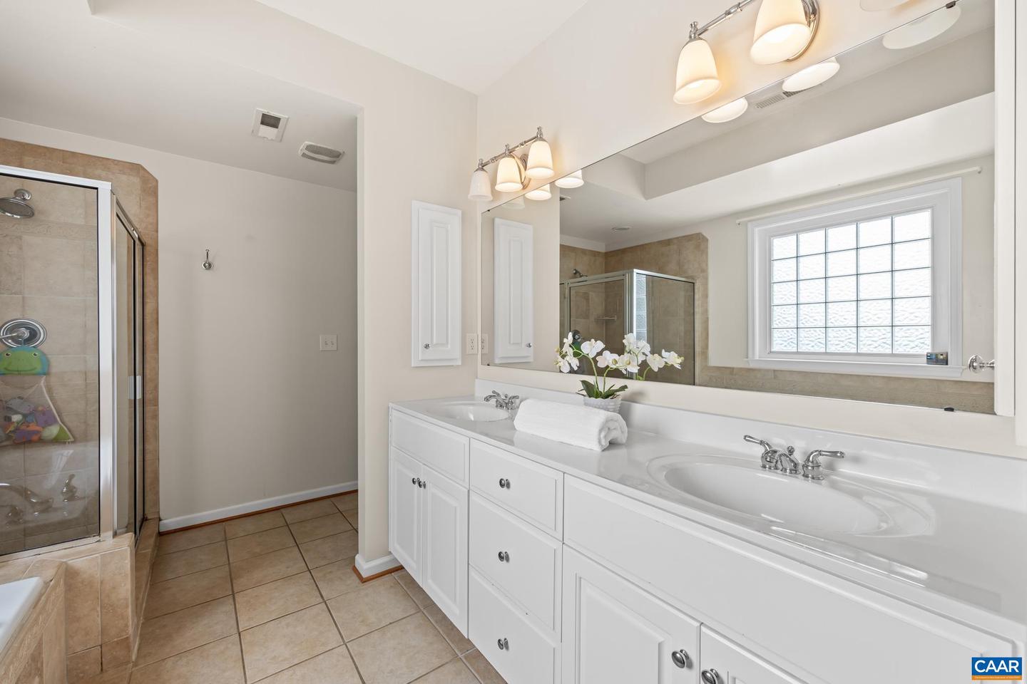 363 GRAYROCK DR, CROZET, Virginia 22932, 5 Bedrooms Bedrooms, ,3 BathroomsBathrooms,Residential,For sale,363 GRAYROCK DR,667021 MLS # 667021