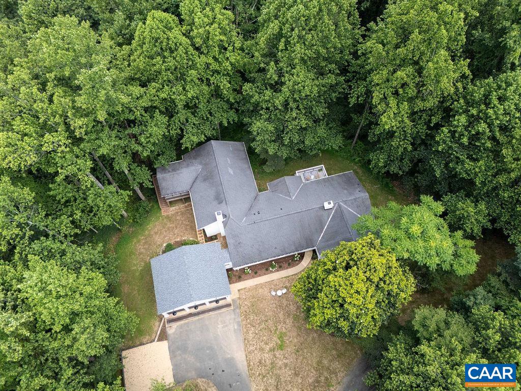 209 MONTVUE DR, CHARLOTTESVILLE, Virginia 22901, 4 Bedrooms Bedrooms, ,3 BathroomsBathrooms,Residential,For sale,209 MONTVUE DR,667022 MLS # 667022