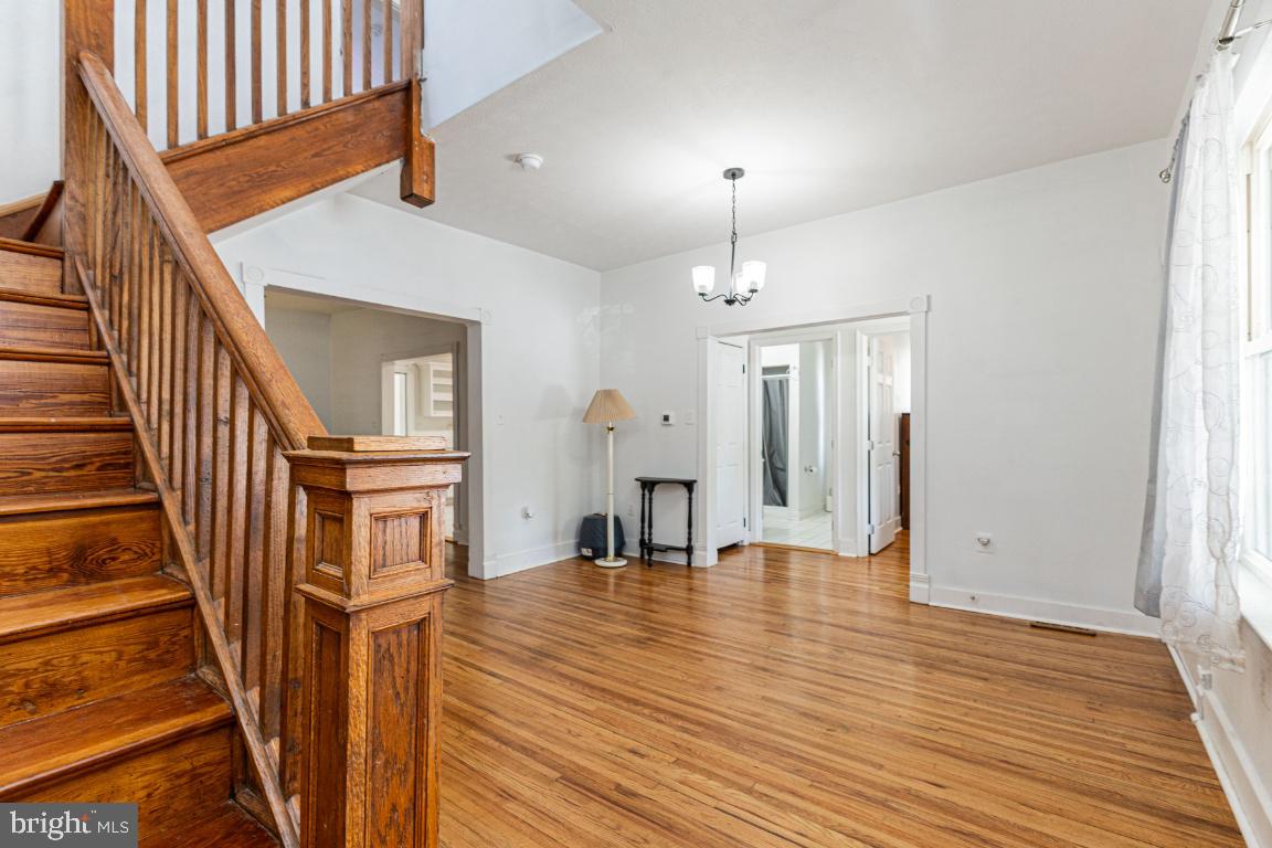 518 WARREN AVE, FRONT ROYAL, Virginia 22630, 4 Bedrooms Bedrooms, ,2 BathroomsBathrooms,Residential,For sale,518 WARREN AVE,VAWR2011778 MLS # VAWR2011778