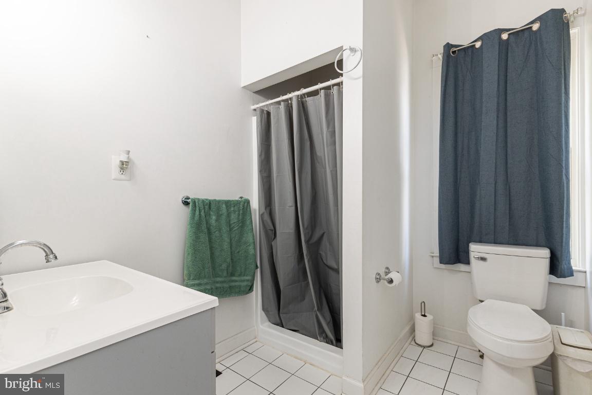 518 WARREN AVE, FRONT ROYAL, Virginia 22630, 4 Bedrooms Bedrooms, ,2 BathroomsBathrooms,Residential,For sale,518 WARREN AVE,VAWR2011778 MLS # VAWR2011778