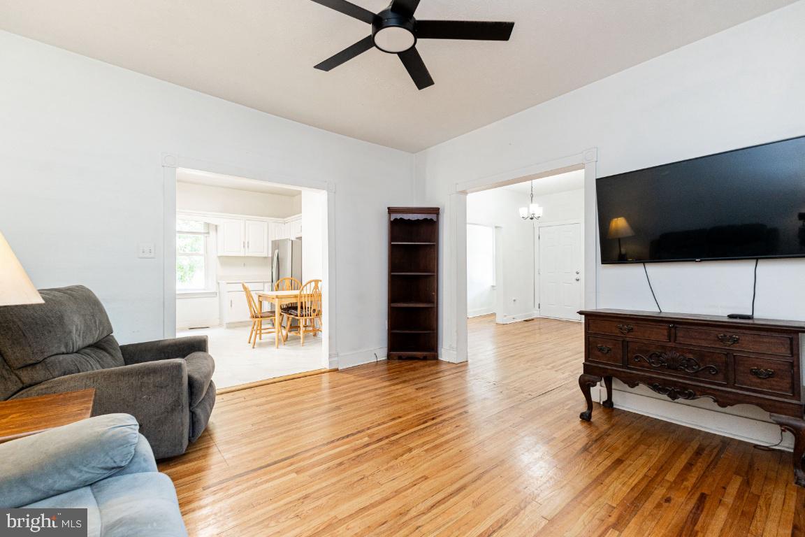 518 WARREN AVE, FRONT ROYAL, Virginia 22630, 4 Bedrooms Bedrooms, ,2 BathroomsBathrooms,Residential,For sale,518 WARREN AVE,VAWR2011778 MLS # VAWR2011778