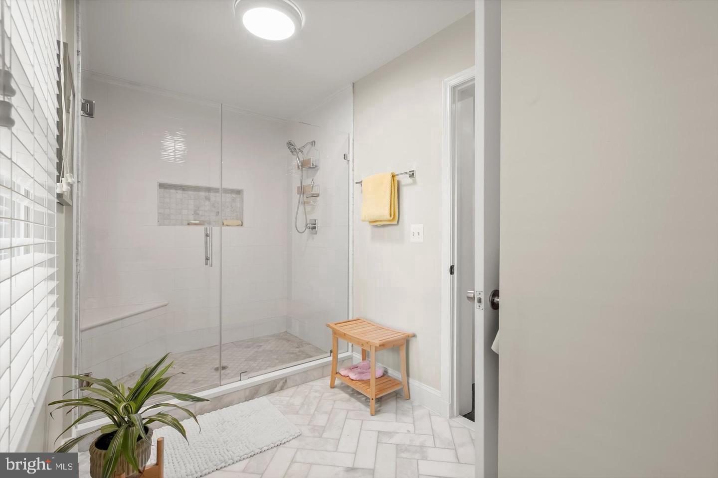 5135 YUMA ST NW, WASHINGTON, District Of Columbia 20016, 4 Bedrooms Bedrooms, ,5 BathroomsBathrooms,Residential,For sale,5135 YUMA ST NW,DCDC2211618 MLS # DCDC2211618