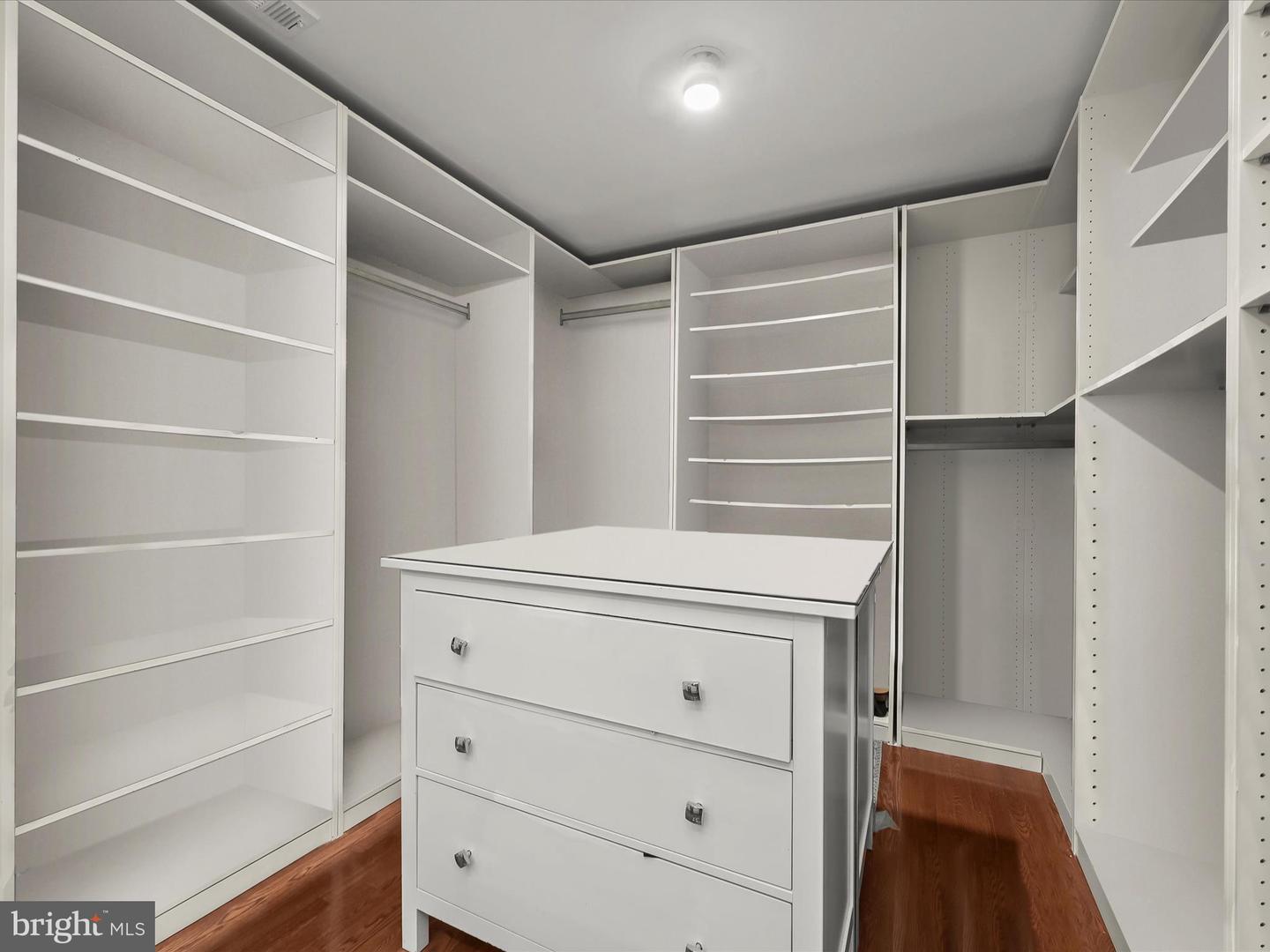 5135 YUMA ST NW, WASHINGTON, District Of Columbia 20016, 4 Bedrooms Bedrooms, ,5 BathroomsBathrooms,Residential,For sale,5135 YUMA ST NW,DCDC2211618 MLS # DCDC2211618