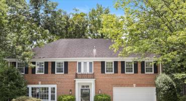 5135 YUMA ST NW, WASHINGTON, District Of Columbia 20016, 4 Bedrooms Bedrooms, ,5 BathroomsBathrooms,Residential,For sale,5135 YUMA ST NW,DCDC2211618 MLS # DCDC2211618