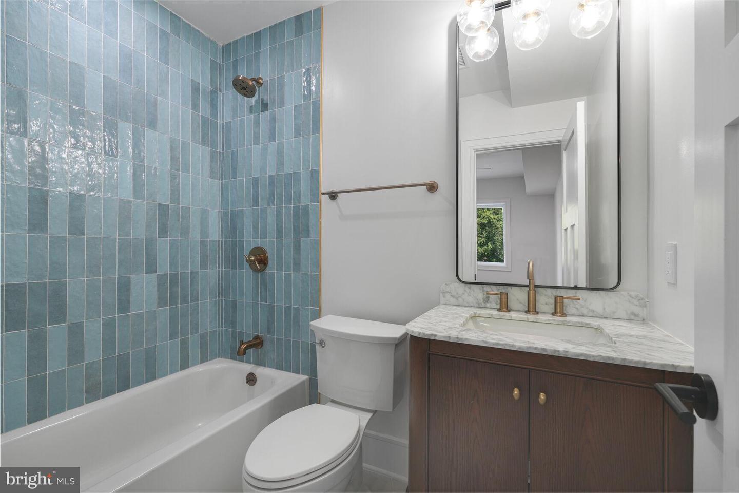 2524 41ST ST NW #UNIT 2, WASHINGTON, District Of Columbia 20007, 2 Bedrooms Bedrooms, ,2 BathroomsBathrooms,Residential,For sale,2524 41ST ST NW #UNIT 2,DCDC2211628 MLS # DCDC2211628