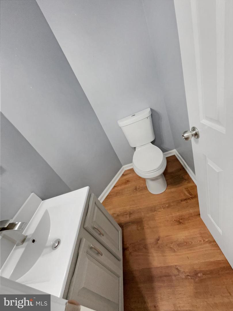 7227 GENTIAN CT, SPRINGFIELD, Virginia 22152, 3 Bedrooms Bedrooms, ,2 BathroomsBathrooms,Residential,For sale,7227 GENTIAN CT,VAFX2256944 MLS # VAFX2256944