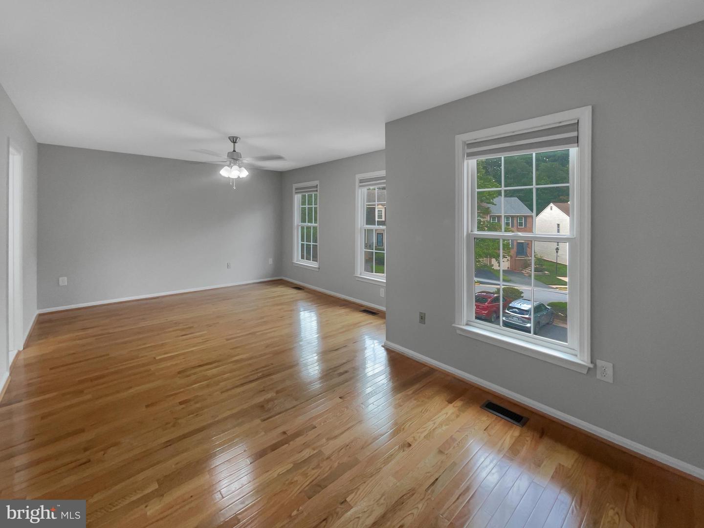 7227 GENTIAN CT, SPRINGFIELD, Virginia 22152, 3 Bedrooms Bedrooms, ,2 BathroomsBathrooms,Residential,For sale,7227 GENTIAN CT,VAFX2256944 MLS # VAFX2256944