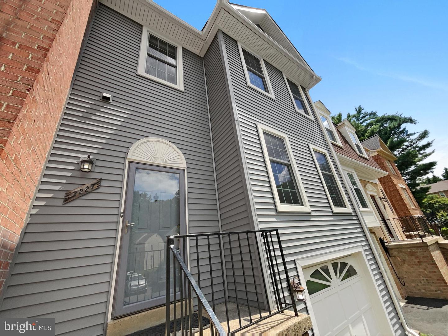 7227 GENTIAN CT, SPRINGFIELD, Virginia 22152, 3 Bedrooms Bedrooms, ,2 BathroomsBathrooms,Residential,For sale,7227 GENTIAN CT,VAFX2256944 MLS # VAFX2256944