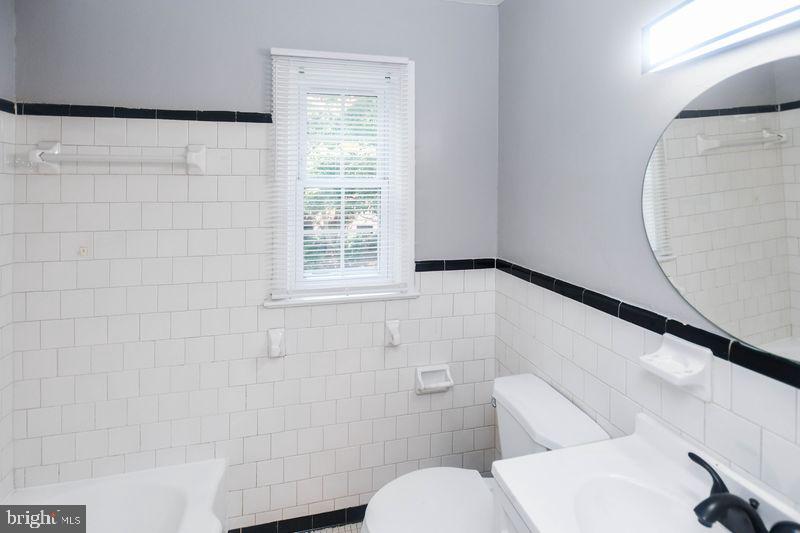 3937 PENNSYLVANIA AVE SE #102, WASHINGTON, District Of Columbia 20020, 1 Bedroom Bedrooms, ,1 BathroomBathrooms,Residential,For sale,3937 PENNSYLVANIA AVE SE #102,DCDC2211634 MLS # DCDC2211634 3937 PENNSYLVANIA AVE SE #102, WASHINGTON, District Of Columbia 20020, 1 Bedroom Bedrooms, ,1 BathroomBathrooms,Residential,For sale,3937 PENNSYLVANIA AVE SE #102,DCDC2211634 MLS # DCDC2211634