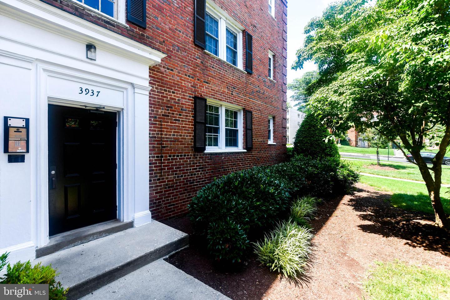 3937 PENNSYLVANIA AVE SE #102, WASHINGTON, District Of Columbia 20020, 1 Bedroom Bedrooms, ,1 BathroomBathrooms,Residential,For sale,3937 PENNSYLVANIA AVE SE #102,DCDC2211634 MLS # DCDC2211634 3937 PENNSYLVANIA AVE SE #102, WASHINGTON, District Of Columbia 20020, 1 Bedroom Bedrooms, ,1 BathroomBathrooms,Residential,For sale,3937 PENNSYLVANIA AVE SE #102,DCDC2211634 MLS # DCDC2211634