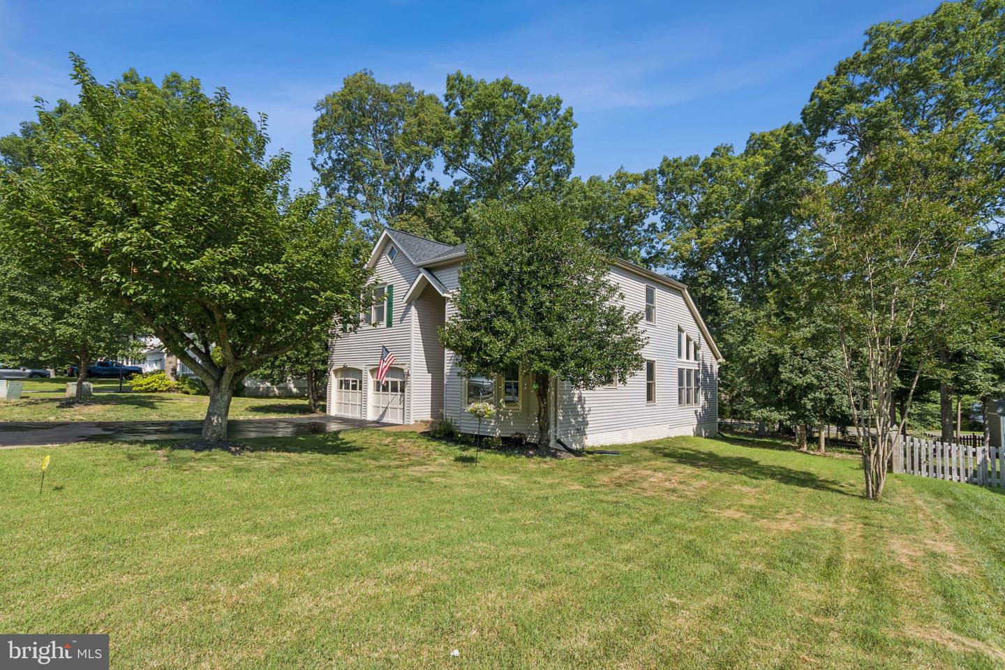 4209 OAKHILL RD, FREDERICKSBURG, Virginia 22408, 4 Bedrooms Bedrooms, 8 Rooms Rooms,2 BathroomsBathrooms,Residential,For sale,4209 OAKHILL RD,VASP2034864 MLS # VASP2034864