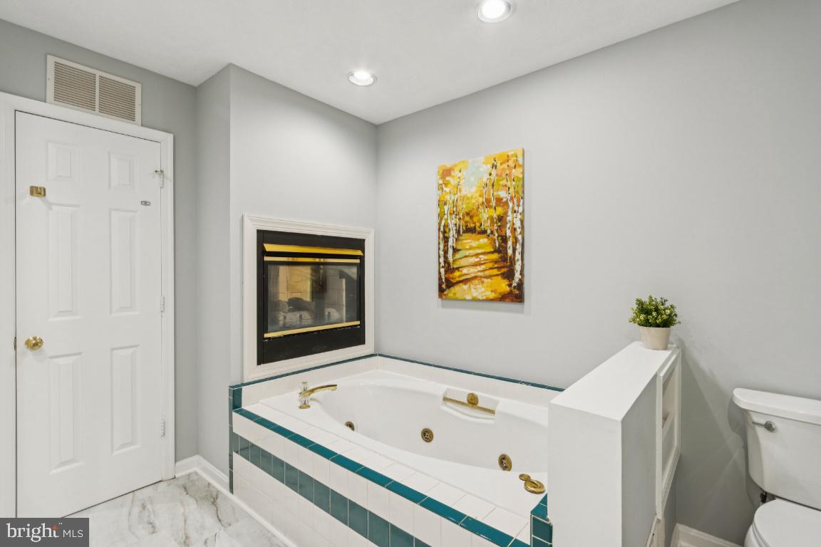 4209 OAKHILL RD, FREDERICKSBURG, Virginia 22408, 4 Bedrooms Bedrooms, 8 Rooms Rooms,2 BathroomsBathrooms,Residential,For sale,4209 OAKHILL RD,VASP2034864 MLS # VASP2034864