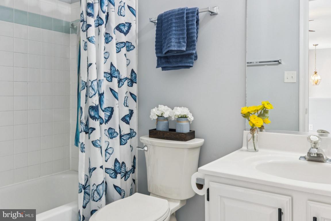 4209 OAKHILL RD, FREDERICKSBURG, Virginia 22408, 4 Bedrooms Bedrooms, 8 Rooms Rooms,2 BathroomsBathrooms,Residential,For sale,4209 OAKHILL RD,VASP2034864 MLS # VASP2034864