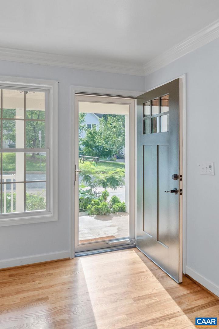 118 ROYS PL, CHARLOTTESVILLE, Virginia 22902, 4 Bedrooms Bedrooms, ,3 BathroomsBathrooms,Residential,For sale,118 ROYS PL,667032 MLS # 667032