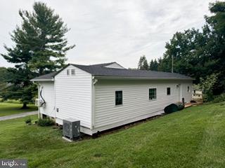 131 CEDAR HILL LN, CLEAR BROOK, Virginia 22624, 2 Bedrooms Bedrooms, ,1 BathroomBathrooms,Residential,For sale,131 CEDAR HILL LN,VAFV2035588 MLS # VAFV2035588