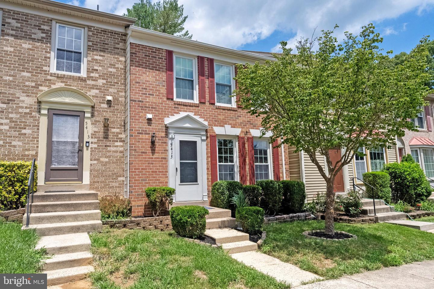 5415 NEW LONDON PARK DR, FAIRFAX, Virginia 22032, 3 Bedrooms Bedrooms, 12 Rooms Rooms,3 BathroomsBathrooms,Residential,For sale,5415 NEW LONDON PARK DR,VAFX2256872 MLS # VAFX2256872
