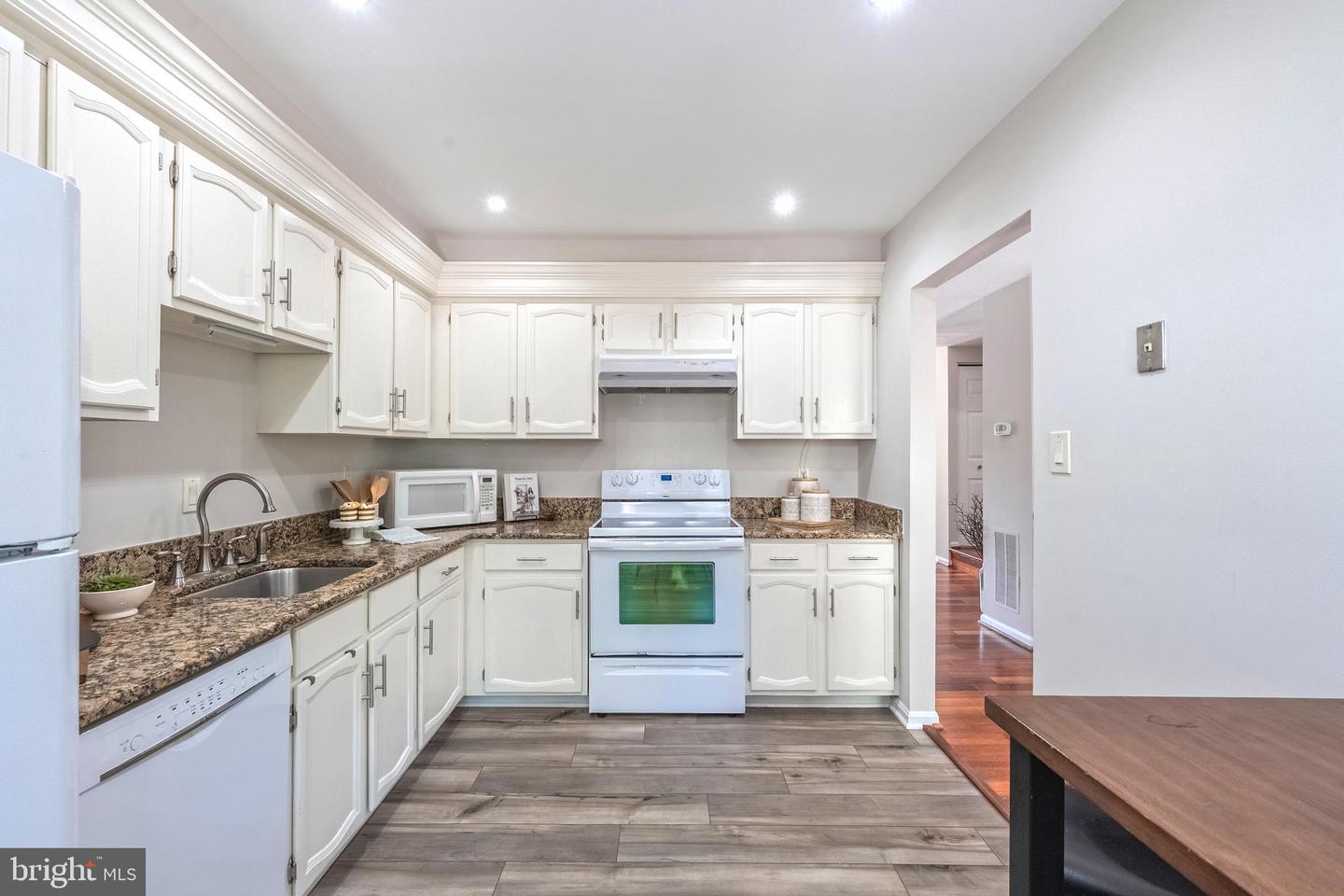 5415 NEW LONDON PARK DR, FAIRFAX, Virginia 22032, 3 Bedrooms Bedrooms, 12 Rooms Rooms,3 BathroomsBathrooms,Residential,For sale,5415 NEW LONDON PARK DR,VAFX2256872 MLS # VAFX2256872