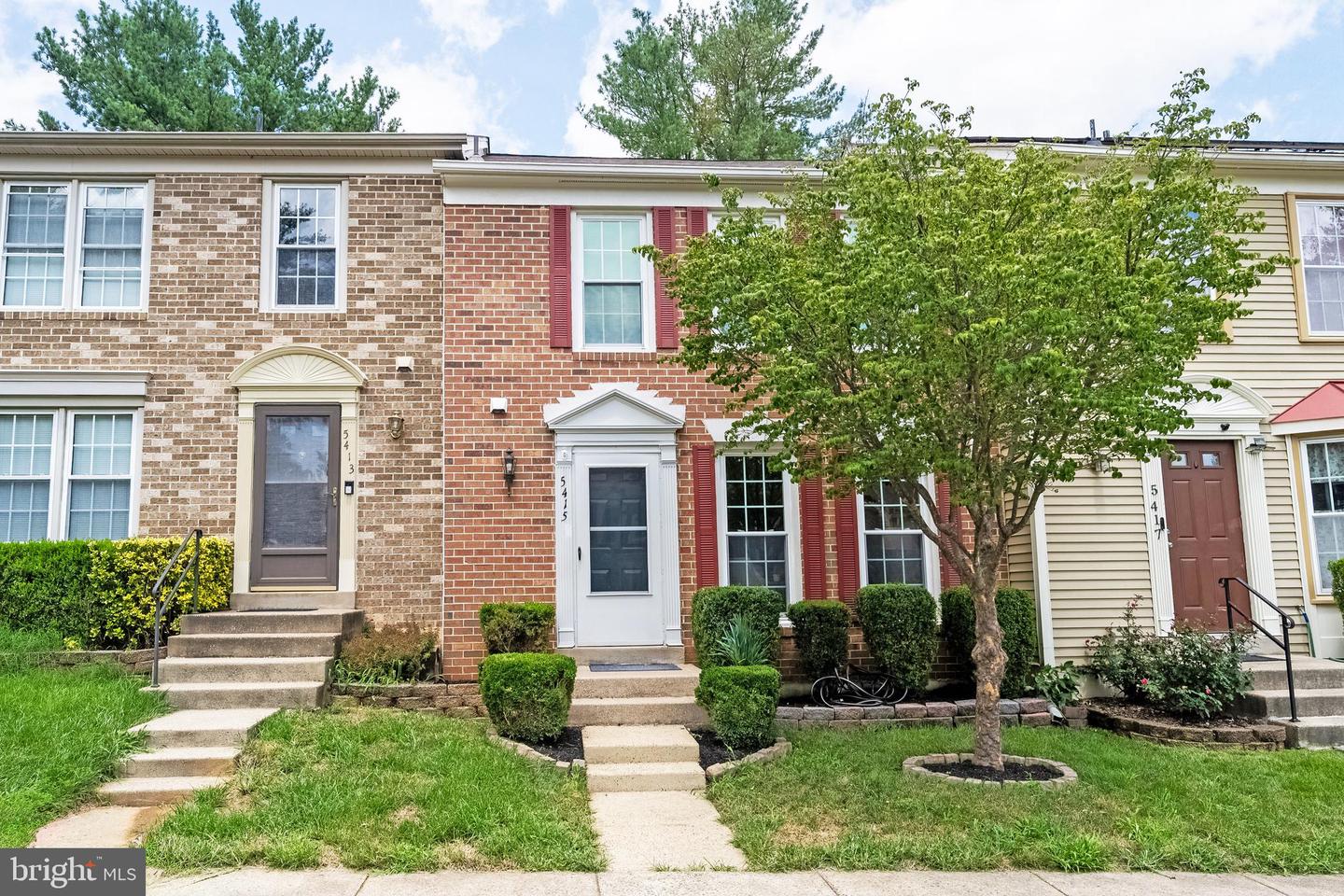 5415 NEW LONDON PARK DR, FAIRFAX, Virginia 22032, 3 Bedrooms Bedrooms, 12 Rooms Rooms,3 BathroomsBathrooms,Residential,For sale,5415 NEW LONDON PARK DR,VAFX2256872 MLS # VAFX2256872