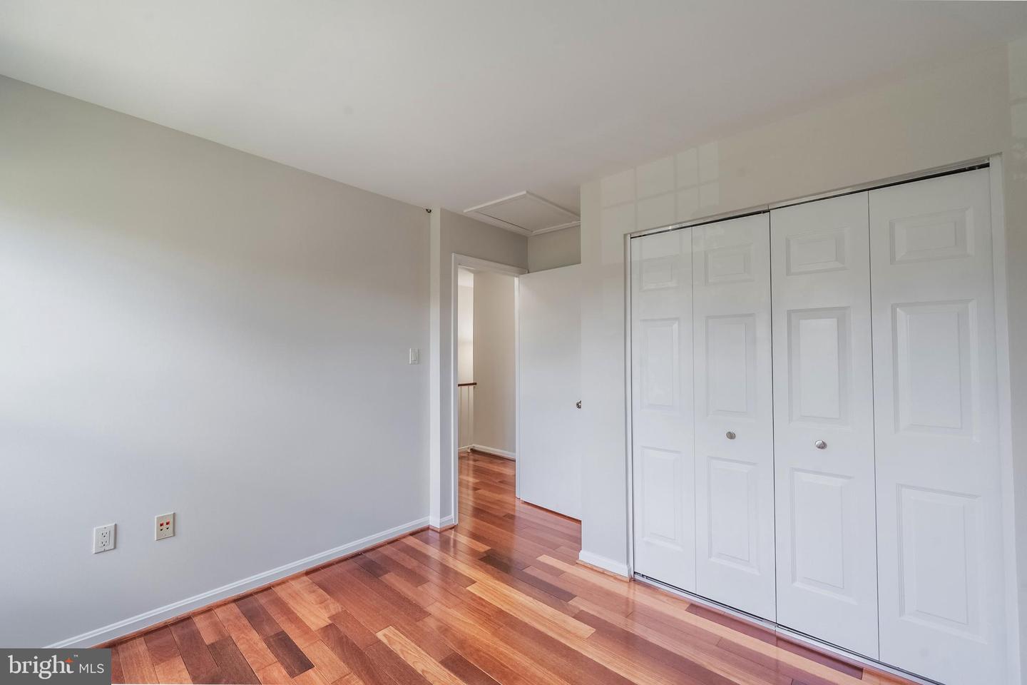5415 NEW LONDON PARK DR, FAIRFAX, Virginia 22032, 3 Bedrooms Bedrooms, 12 Rooms Rooms,3 BathroomsBathrooms,Residential,For sale,5415 NEW LONDON PARK DR,VAFX2256872 MLS # VAFX2256872