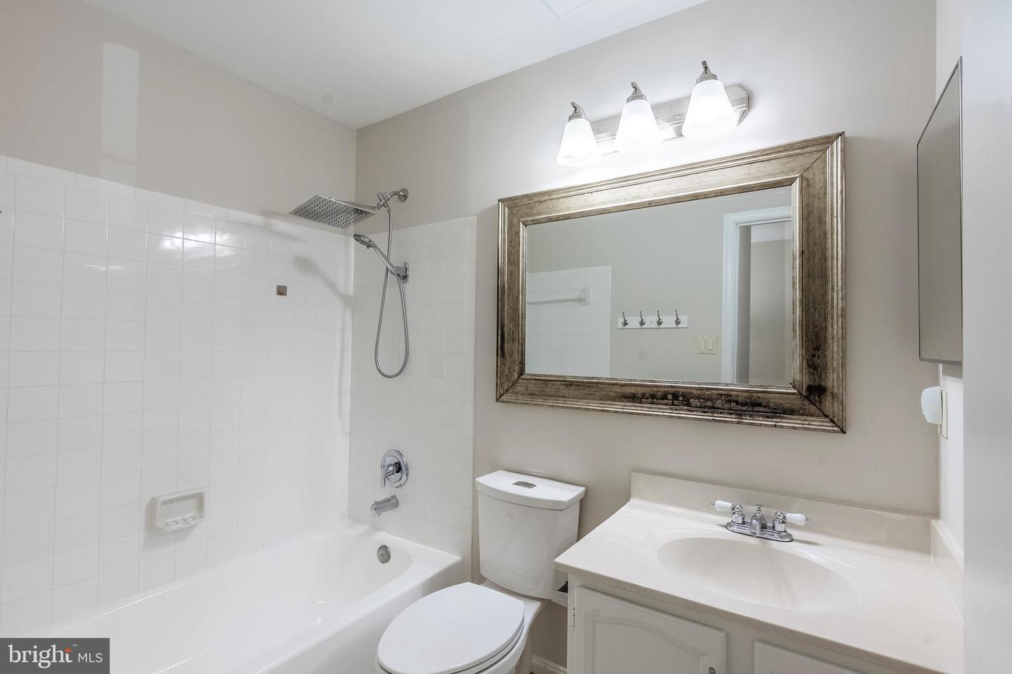 5415 NEW LONDON PARK DR, FAIRFAX, Virginia 22032, 3 Bedrooms Bedrooms, 12 Rooms Rooms,3 BathroomsBathrooms,Residential,For sale,5415 NEW LONDON PARK DR,VAFX2256872 MLS # VAFX2256872