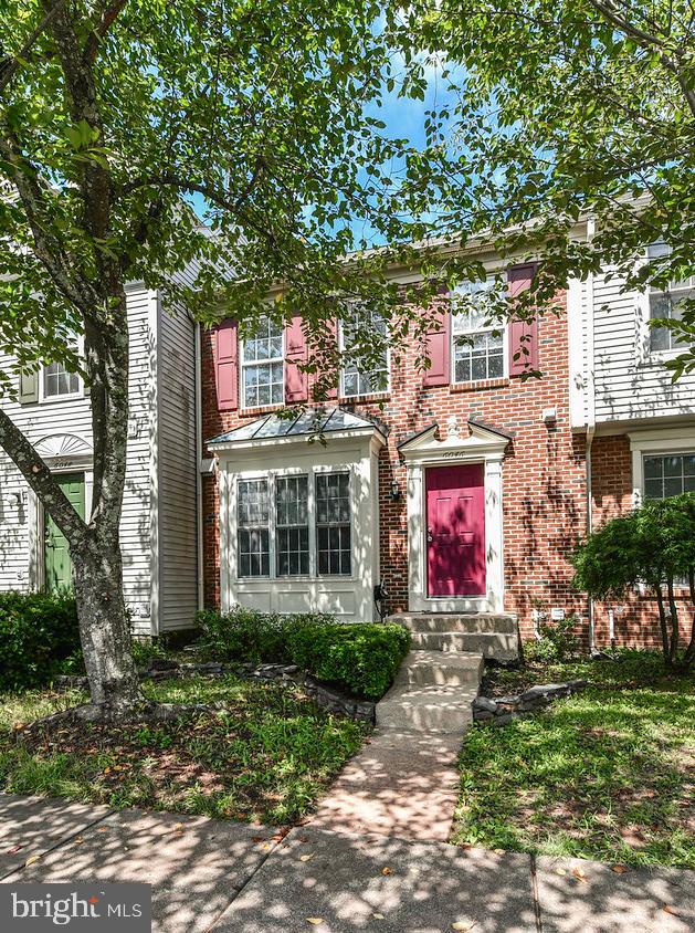 6046 RAINA DR, CENTREVILLE, Virginia 20120, 3 Bedrooms Bedrooms, ,3 BathroomsBathrooms,Residential,For sale,6046 RAINA DR,VAFX2256874 MLS # VAFX2256874
