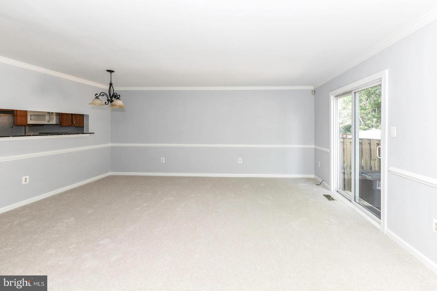 6046 RAINA DR, CENTREVILLE, Virginia 20120, 3 Bedrooms Bedrooms, ,3 BathroomsBathrooms,Residential,For sale,6046 RAINA DR,VAFX2256874 MLS # VAFX2256874