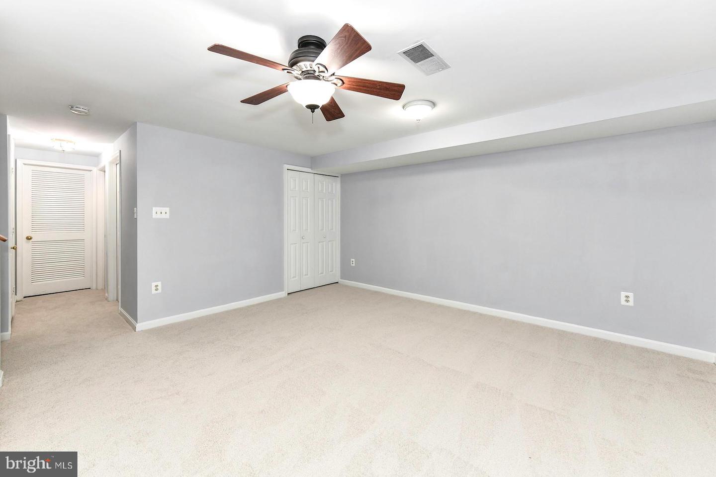 6046 RAINA DR, CENTREVILLE, Virginia 20120, 3 Bedrooms Bedrooms, ,3 BathroomsBathrooms,Residential,For sale,6046 RAINA DR,VAFX2256874 MLS # VAFX2256874
