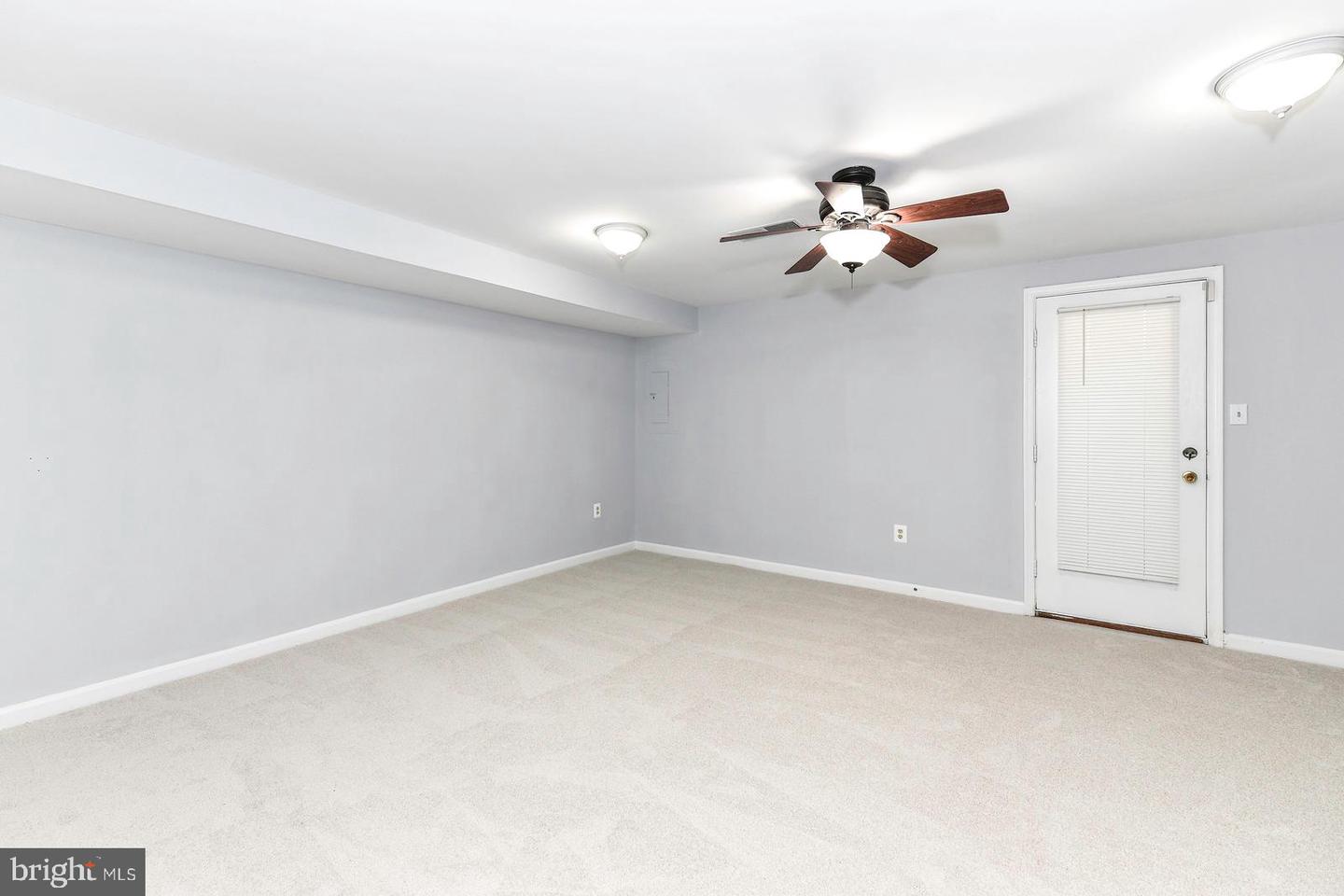 6046 RAINA DR, CENTREVILLE, Virginia 20120, 3 Bedrooms Bedrooms, ,3 BathroomsBathrooms,Residential,For sale,6046 RAINA DR,VAFX2256874 MLS # VAFX2256874